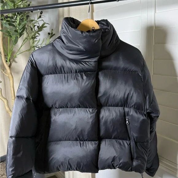 Women's Black Puffer Jacket - Picture 2 of 4